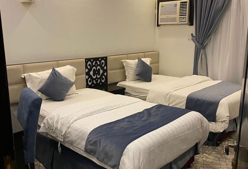 Deluxe Studio, City Center Plaza Apart