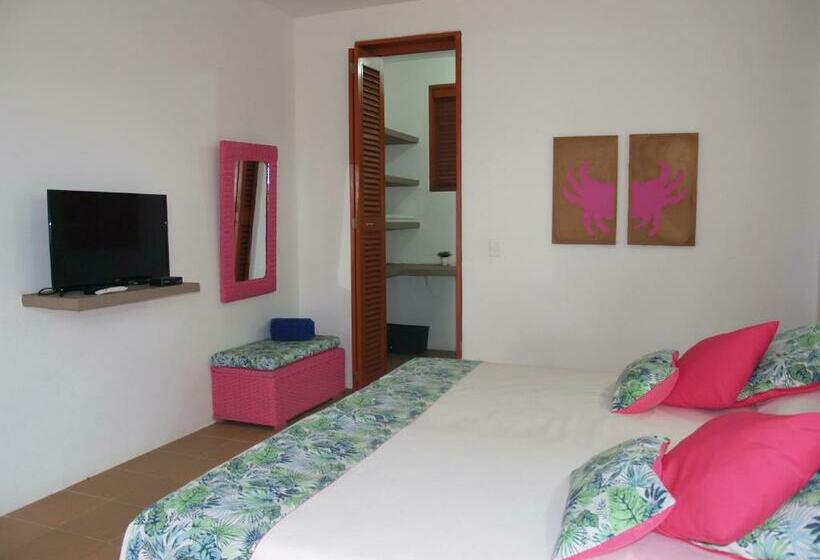 اتاق استاندارد با چشمانداز دریا, Chiniu