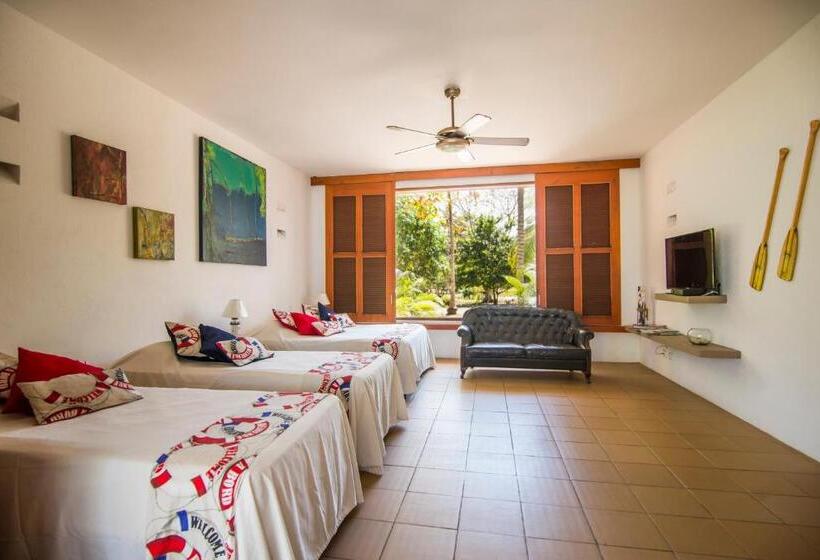 اتاق خانوادگی, Chiniu