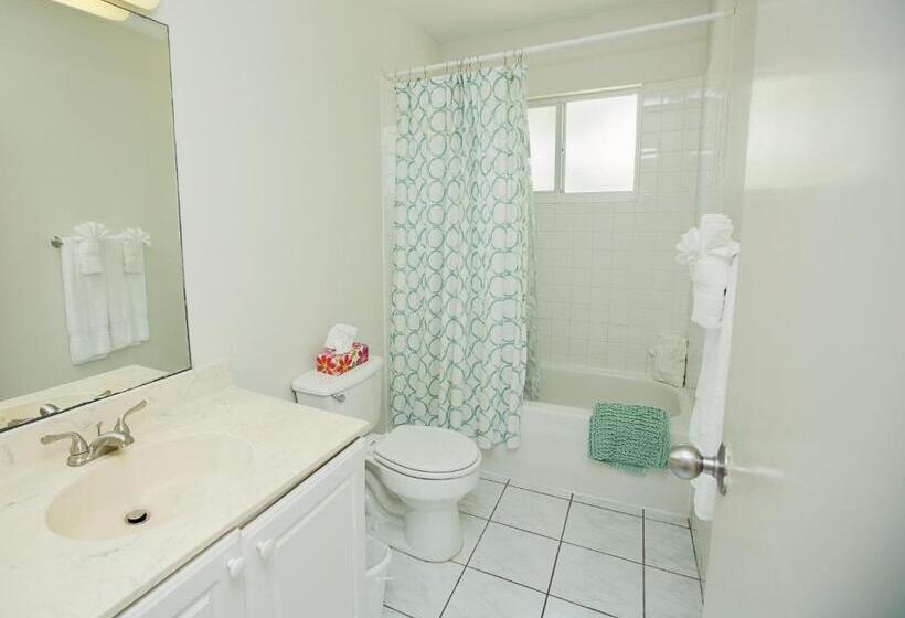 آپارتمان لوکس 2 خوابه, Island Club Turks & Grace Bay Place