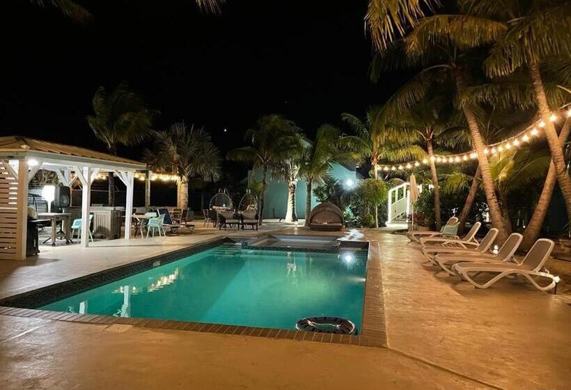 آپارتمان 1 خوابه همکف, Island Club Turks & Grace Bay Place