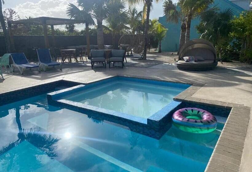 آپارتمان 1 خوابه همکف, Island Club Turks & Grace Bay Place