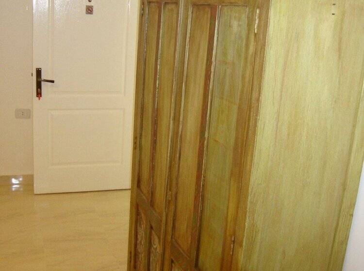 اتاق لوکس, Gallery