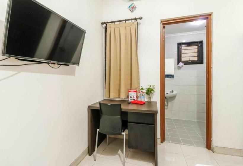 스탠다드 룸, Reddoorz Plus Near Trisakti University