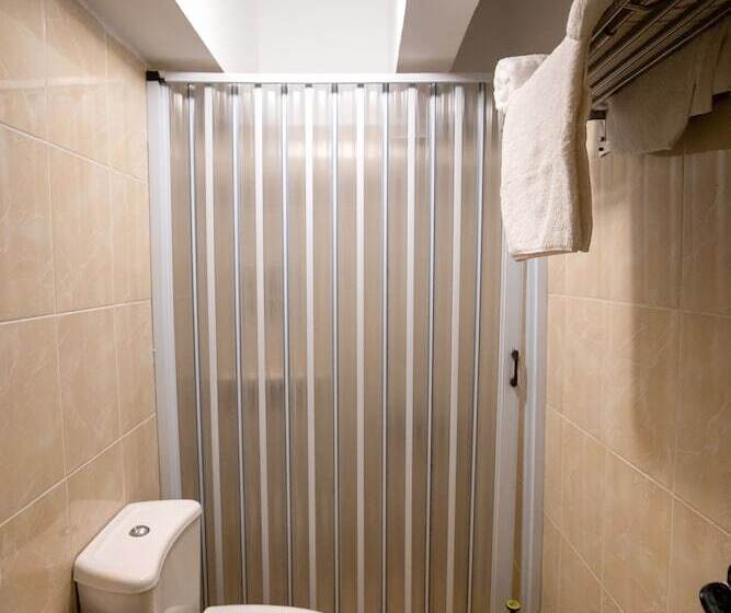 اتاق لوکس سه تخته, New Cairo Heart