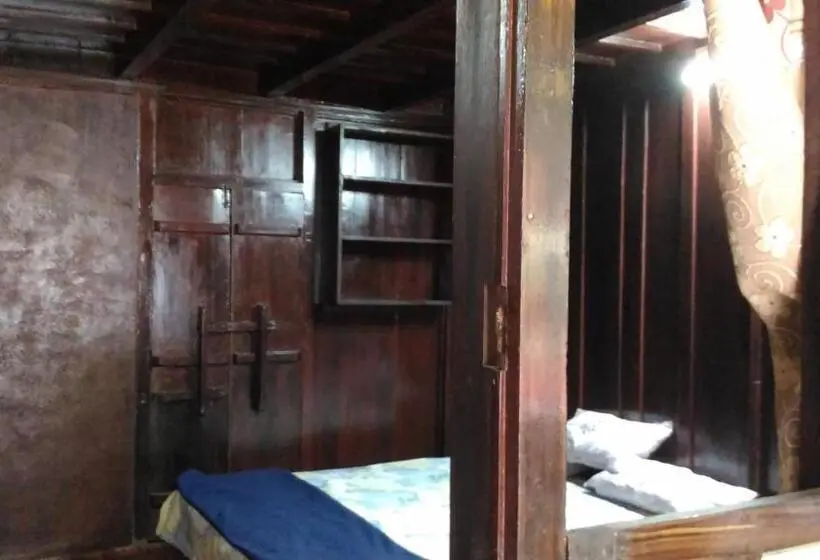 ファミリールーム, Wood House Munnar