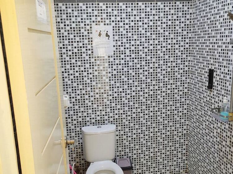 Номер Стандарт, Radio Backpacker Guesthouse