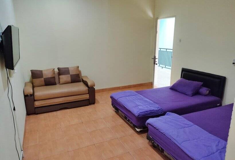 Номер Стандарт, Radio Backpacker Guesthouse