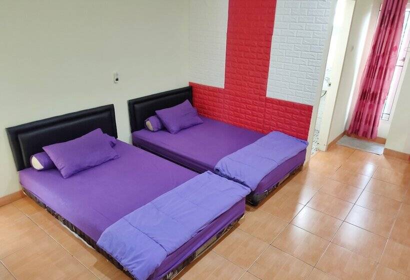 Номер Стандарт, Radio Backpacker Guesthouse