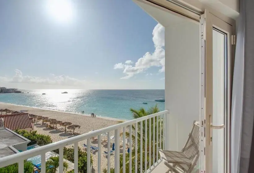 استودیو استاندارد با چشم‌انداز, Turtle's Nest Beach Resort