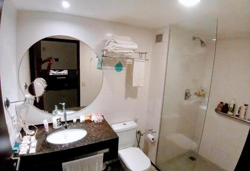 سوییت با چشم‌انداز دریا, Flat Em Hotel De Luxo Beira Mar Da Grife Ritz Suítes Com Vista Ampla Para Todo O Mar Da Cruz Das Alm