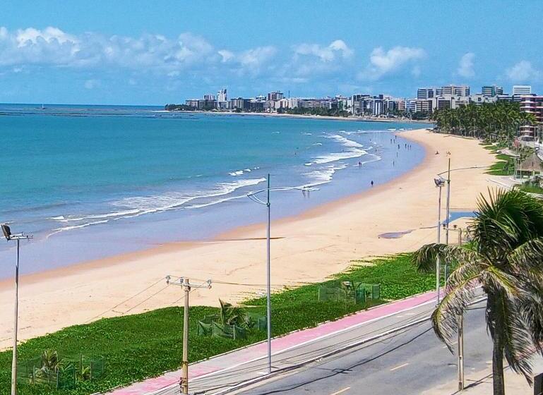 سوییت با چشم‌انداز دریا, Flat Em Hotel De Luxo Beira Mar Da Grife Ritz Suítes Com Vista Ampla Para Todo O Mar Da Cruz Das Alm