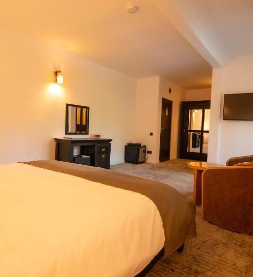 デラックスルーム, Hunter Vip