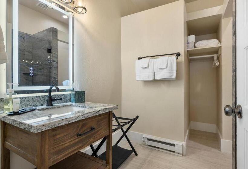 غرفة قياسية سرير كينج, Waterfront Inn