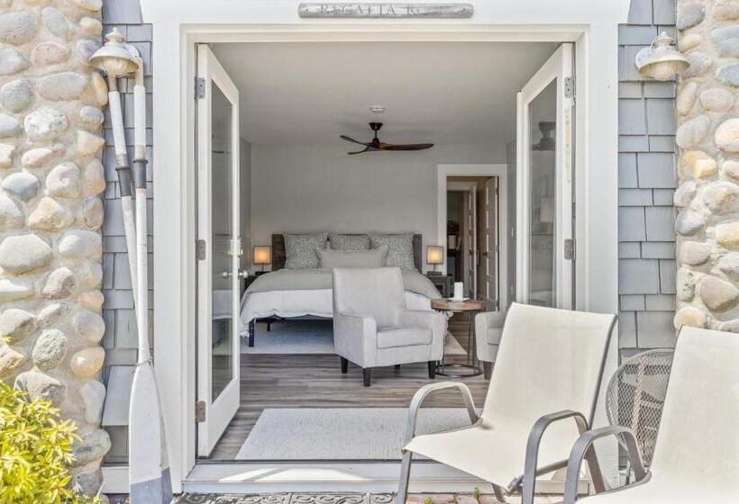 غرفة سوبيريور مطلّة علي البحر, Waterfront Inn