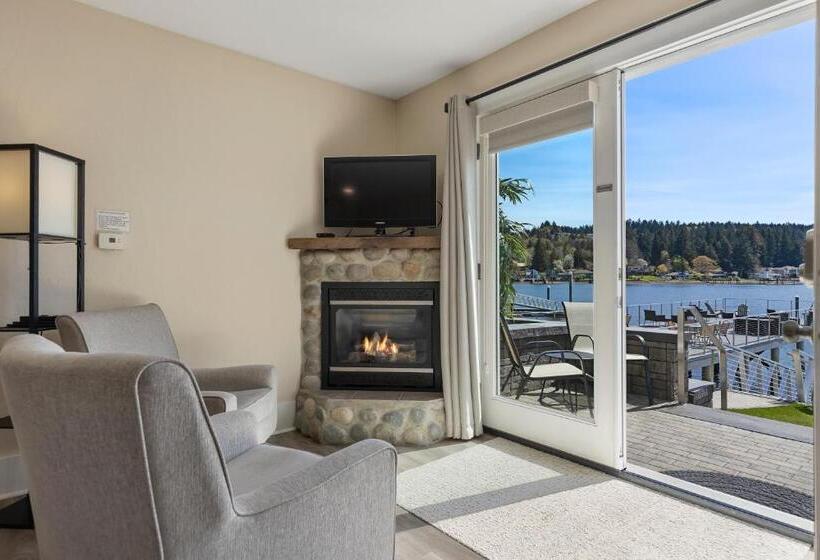 غرفة سوبيريور مطلّة علي البحر, Waterfront Inn