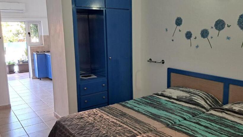 إستوديو قياسى, C & A Hotel Apartments