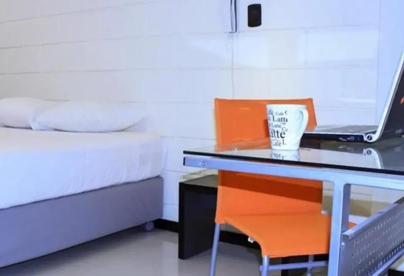 スタンダードシングルルーム, Ivankaa Hostel