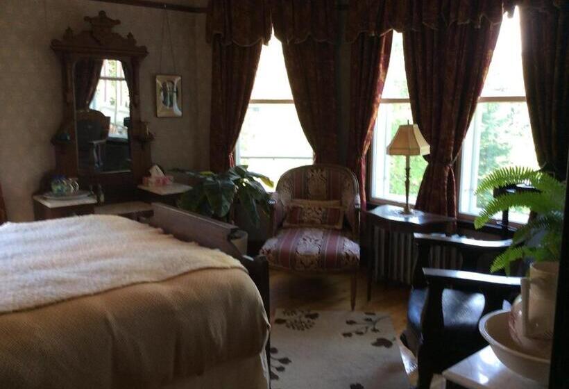 Номер Deluxe Кровать Куин, Auberge Taylor Manor