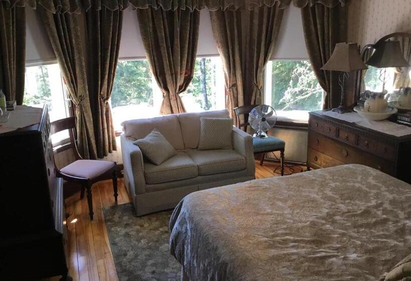 디럭스 룸, Auberge Taylor Manor