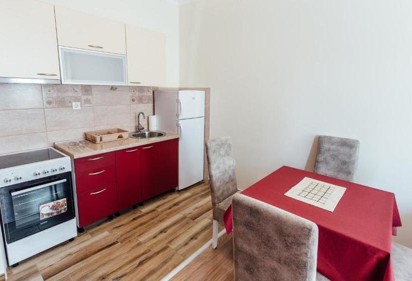 آپارتمان 1 خوابه با چشم‌انداز دریا, Apartments Anastasija