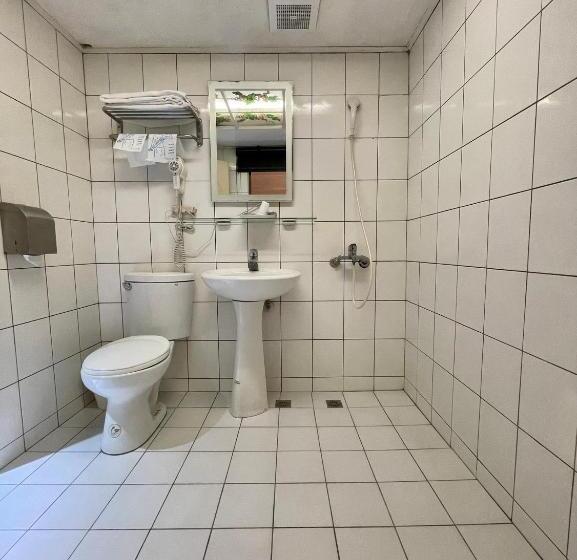 اتاق اکونومی, 溫情自助旅店