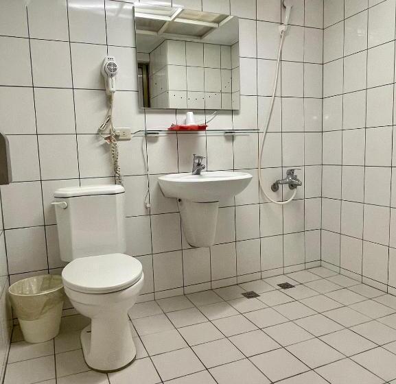 اتاق اکونومی, 溫情自助旅店