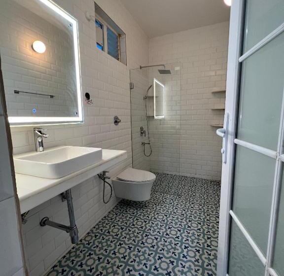 غرفة ديلوكس سرير كينج, Oceanic   Luxury Boutique