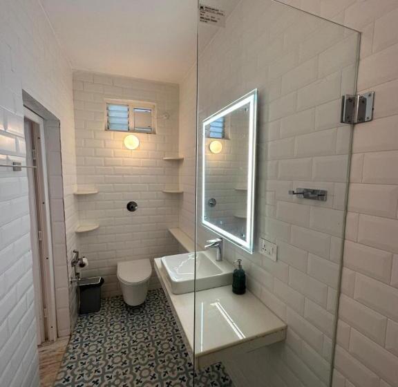 غرفة ديلوكس سرير كينج, Oceanic   Luxury Boutique