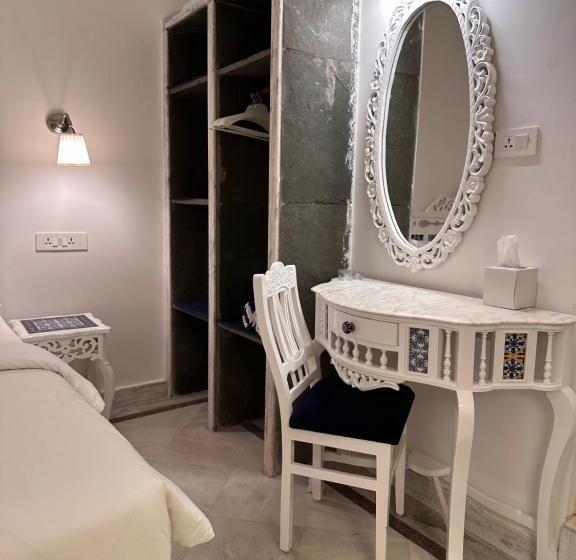 غرفة إقتصادية, Oceanic   Luxury Boutique