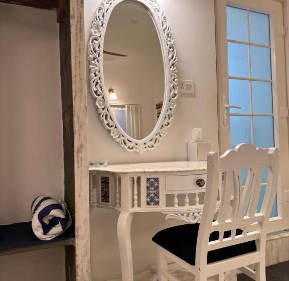 غرفة إقتصادية, Oceanic   Luxury Boutique