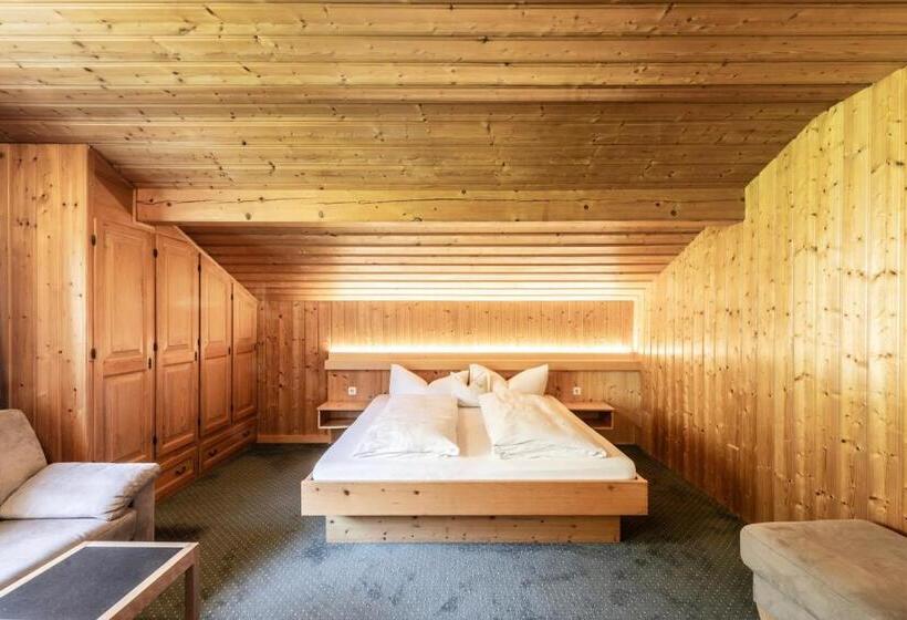 침실 3개 아파트, Schrannenhof