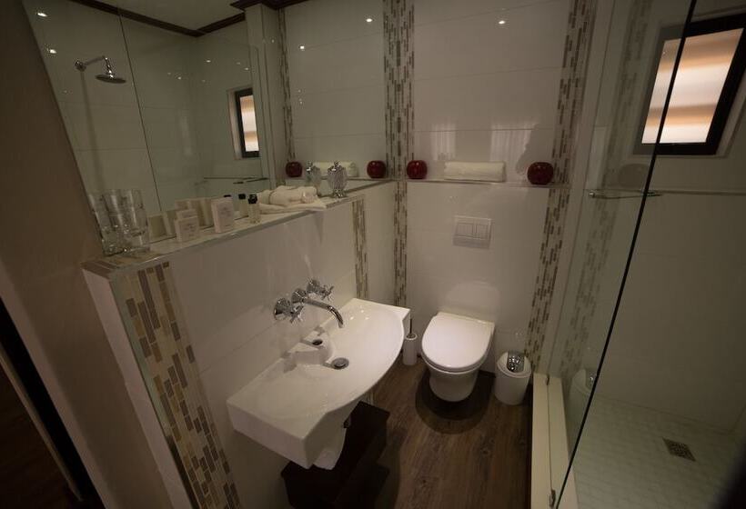 デラックススイート, Grey Manor Guesthouse