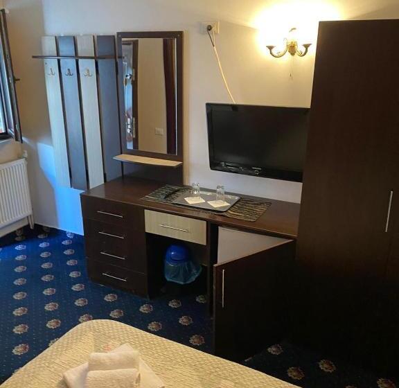 Номер Стандарт, Hanu Satului