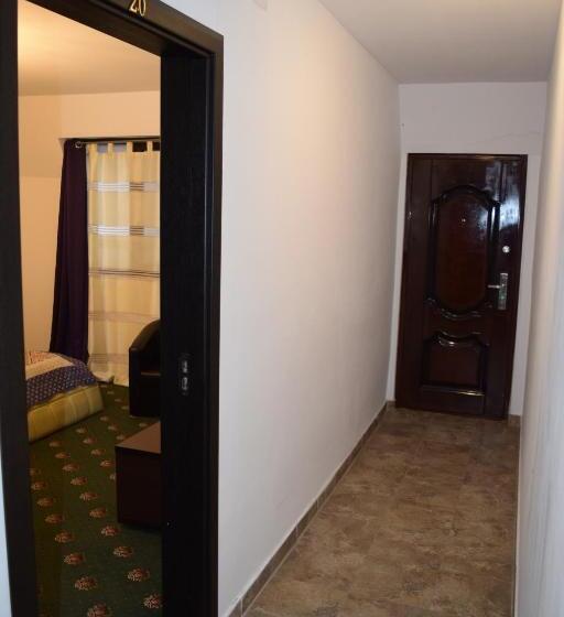 Номер Deluxe, Hanu Satului