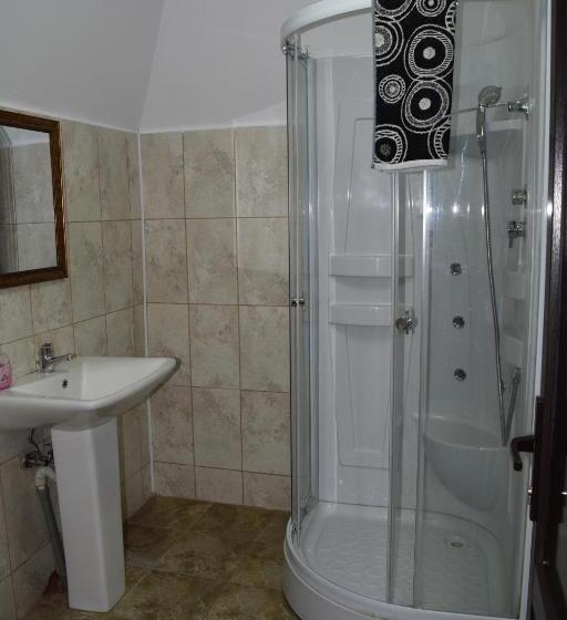 Номер Deluxe, Hanu Satului