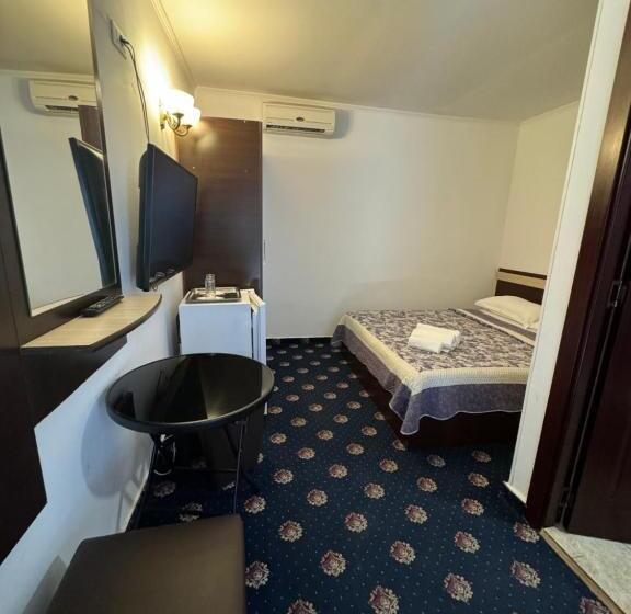 Номер Стандарт, Hanu Satului