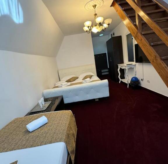 Family Suite, Hanu Satului