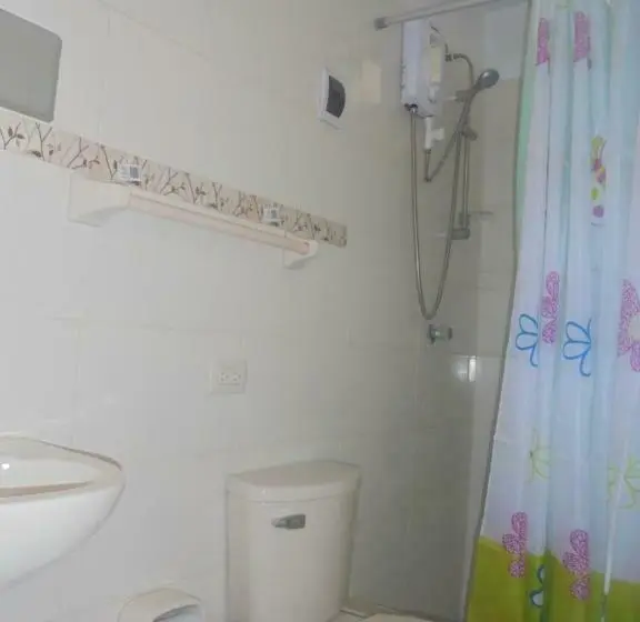 Standard-huone, Lola Hosting