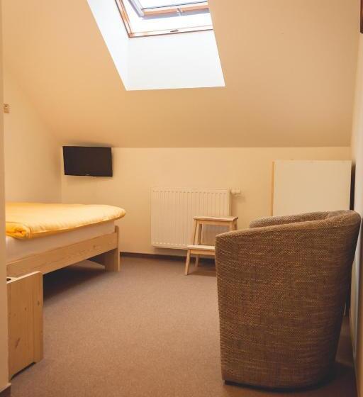 Standard Egyágyas Szoba, Penzion Vila Machů