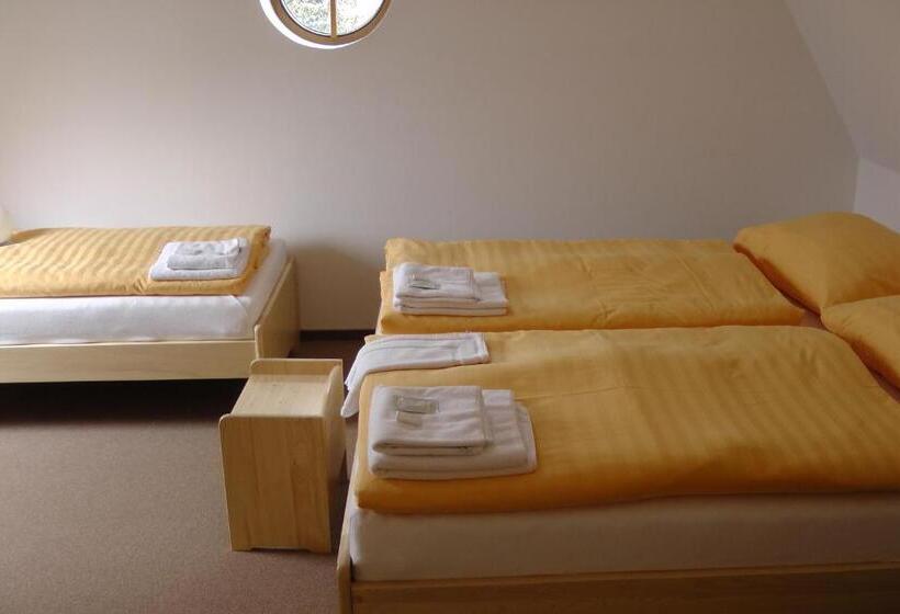 3 Bedroom Suite, Penzion Vila Machů