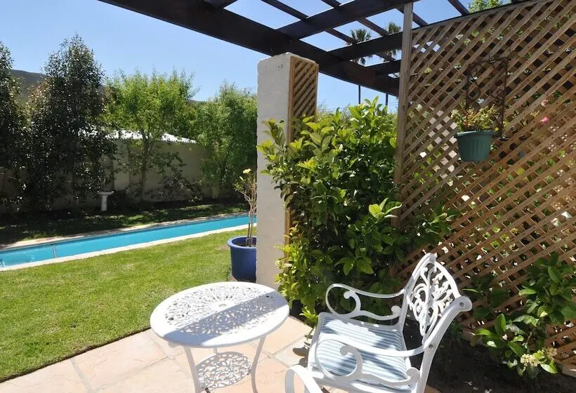 デラックスルーム, The Gables Hermanus