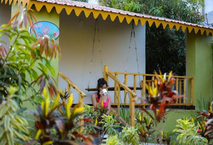 キングサイズベッドのスタンダードルーム, Daksh Resort And Amusement Park