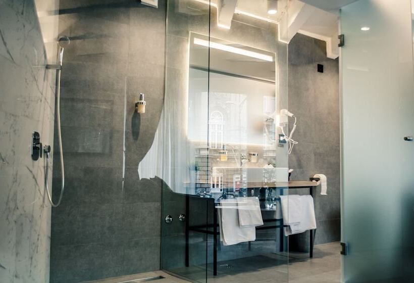 آپارتمان لوکس 1 خوابه, Nomad Luxury Suites