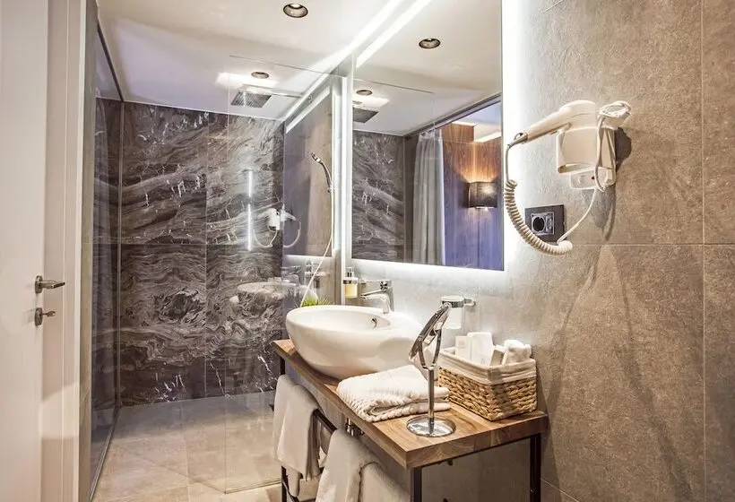 سوییت اجرایی, Nomad Luxury Suites