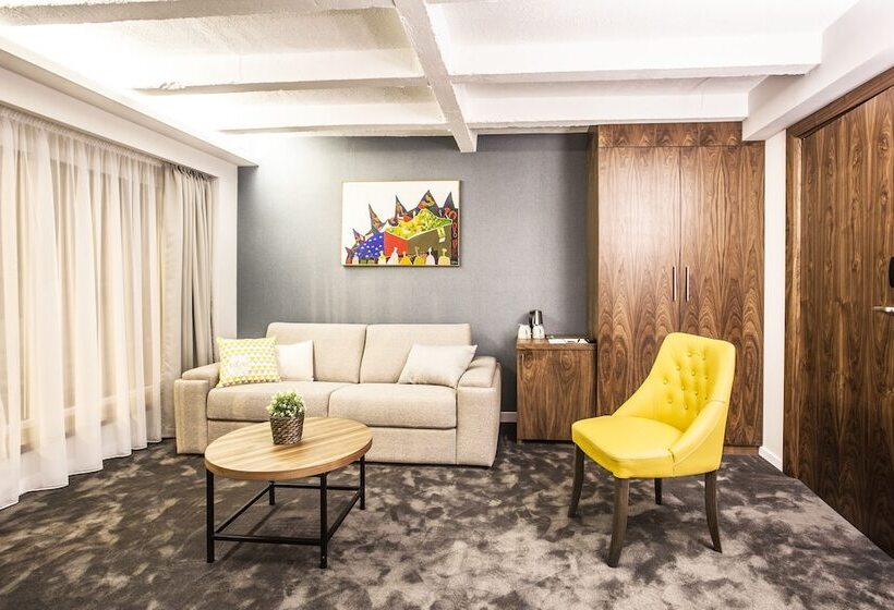 سوییت سوپریور, Nomad Luxury Suites