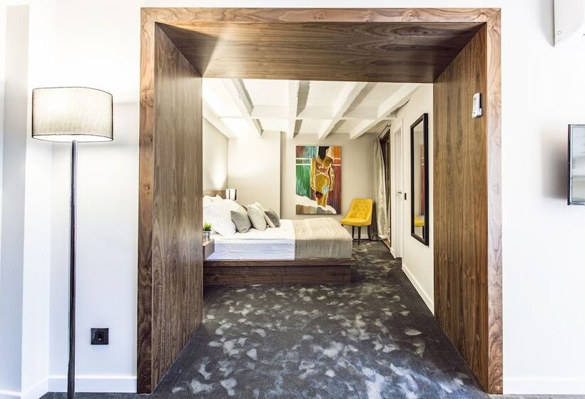 سوییت سوپریور, Nomad Luxury Suites