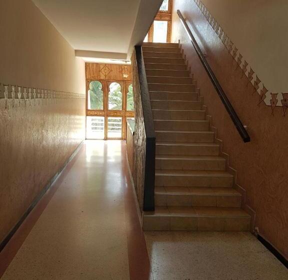 إستوديو قياسى مطلّ علي الحديقة, Residence Tafat