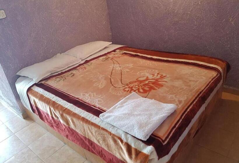 إستوديو قياسى مطلّ علي الحديقة, Residence Tafat