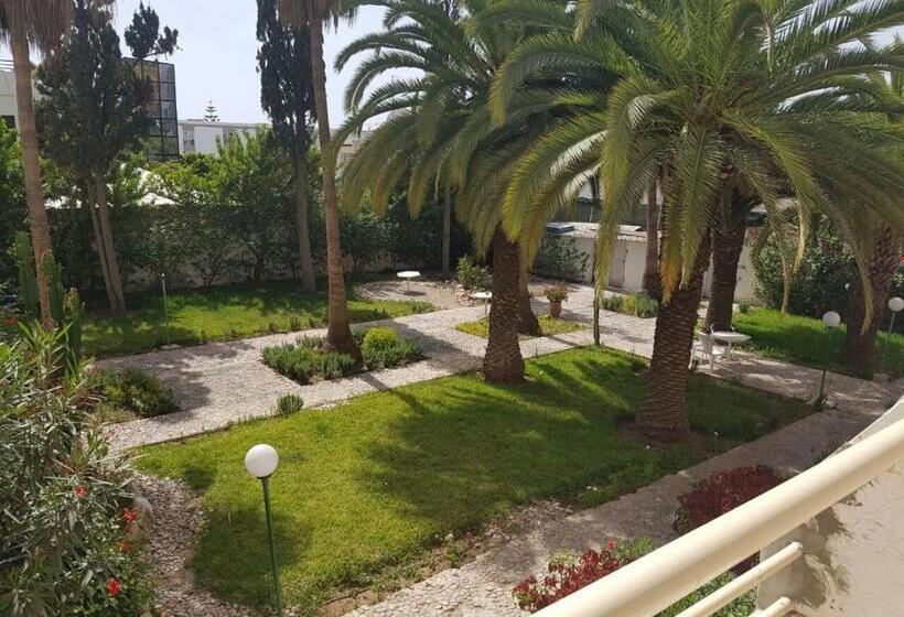 إستوديو قياسى مطلّ علي الحديقة, Residence Tafat